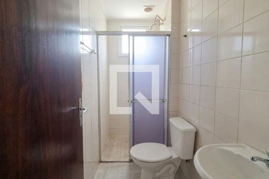 Banheiro de apartamento para alugar com 3 quartos, 70m² em Jardim Clarice I, Votorantim