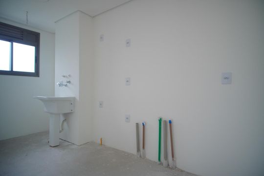 Cozinha de apartamento à venda com 1 quarto, 41m² em Jardim do Salso, Porto Alegre