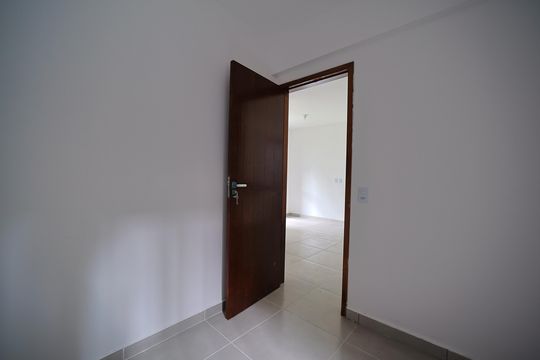 Quarto 1 de apartamento para alugar com 2 quartos, 38m² em Vila Santa Teresa, São Paulo