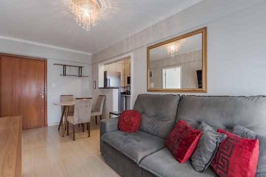 Sala de apartamento para alugar com 1 quarto, 42m² em Petrópolis, Porto Alegre