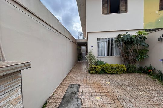 Garagem  de casa à venda com 3 quartos, 125m² em Vila Marari, São Paulo