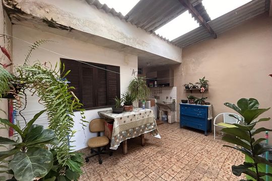Quintal  de casa à venda com 3 quartos, 125m² em Vila Marari, São Paulo
