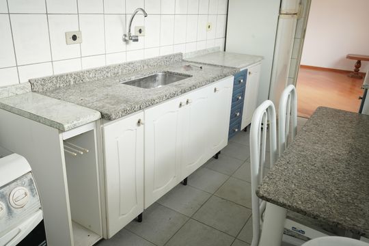 Cozinha e Área de Serviço de apartamento para alugar com 2 quartos, 68m² em Vila Matilde, São Paulo