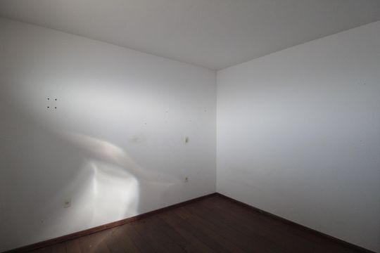Quarto 2 de casa para alugar com 4 quartos, 221m² em Piratininga, Belo Horizonte