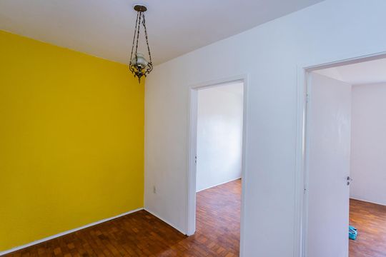 Sala 2 de casa para alugar com 2 quartos, 100m² em Moinho Velho, São Paulo