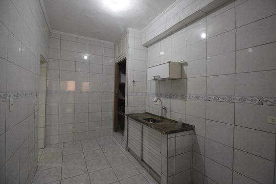 Cozinha de apartamento para alugar com 3 quartos, 93m² em Marapé, Santos