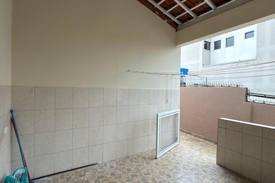Área de Serviço de casa para alugar com 3 quartos, 210m² em Baeta Neves, São Bernardo do Campo