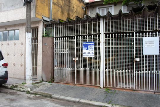Fachada de casa para alugar com 2 quartos, 150m² em Santo Amaro, São Paulo