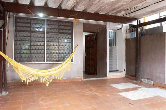 Garagem de casa para alugar com 2 quartos, 150m² em Santo Amaro, São Paulo