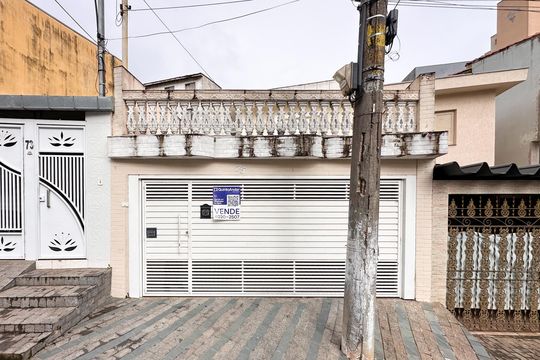 Fachada de casa à venda com 2 quartos, 138m² em Baeta Neves, São Bernardo do Campo