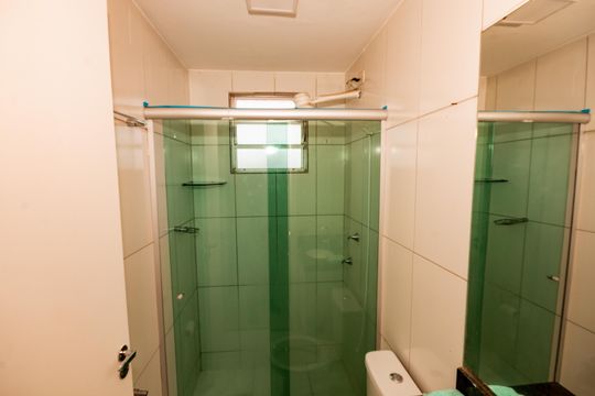 Banheiro Social de apartamento para alugar com 2 quartos, 48m² em São João Batista, Belo Horizonte