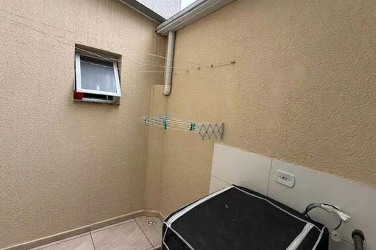 Área de serviço de apartamento para alugar com 2 quartos, 50m² em Vila Helena, Santo André