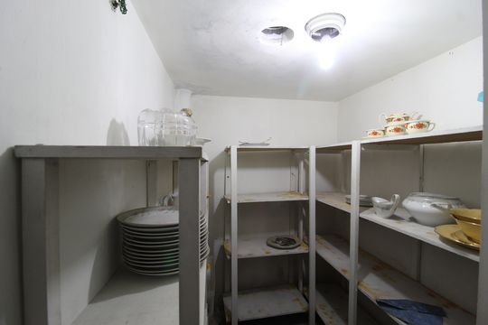 Dispensa de casa à venda com 5 quartos, 214m² em Indianópolis, São Paulo