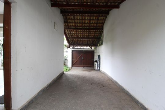 Fachada de casa à venda com 5 quartos, 214m² em Indianópolis, São Paulo