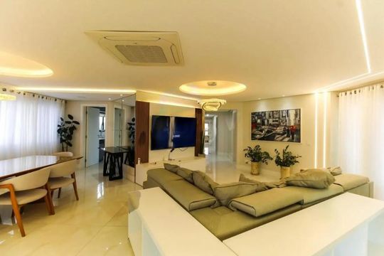 Apartamento à venda com 3 quartos, 204m² em Vila Regente Feijó, São Paulo