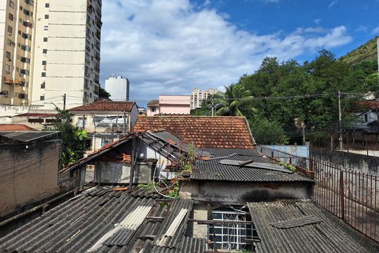 Vista Sala de casa à venda com 3 quartos, 240m² em Icaraí, Niterói