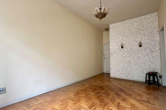 Sala de apartamento à venda com 3 quartos, 88m² em Santo Antônio, Belo Horizonte