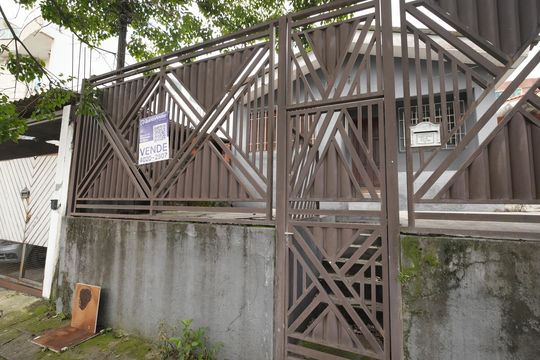 Fachada de casa à venda com 2 quartos, 500m² em Parque das Nações, Santo André