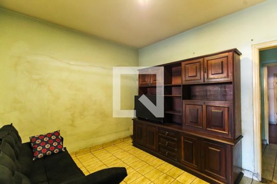 Casa para alugar com 3 quartos, 80m² em Vila Bertioga, São Paulo