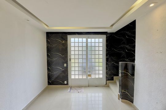 Sala de casa de condomínio para alugar com 2 quartos, 125m² em Bonsucesso, Guarulhos