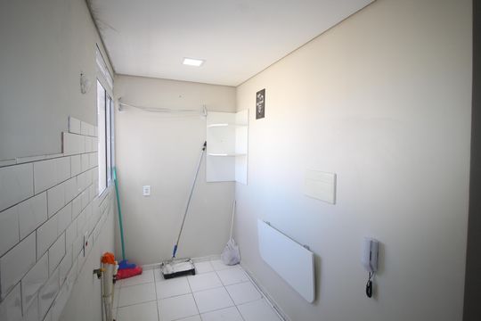Cozinha de apartamento para alugar com 2 quartos, 45m² em Sarandi, Porto Alegre