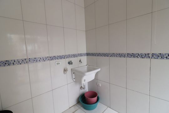 Área de Serviço de casa para alugar com 3 quartos, 220m² em Vila Constancia, São Paulo