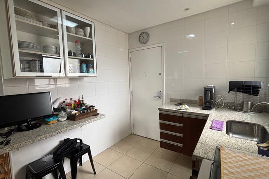 Apartamento para alugar com 3 quartos, 136m² em Cidade Monções, São Paulo