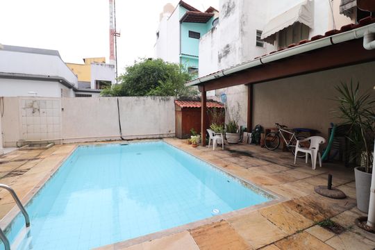Área externa de casa para alugar com 2 quartos, 135m² em Portuguesa, Rio de Janeiro