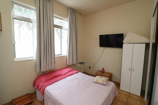 Quarto 1 de casa para alugar com 2 quartos, 135m² em Portuguesa, Rio de Janeiro