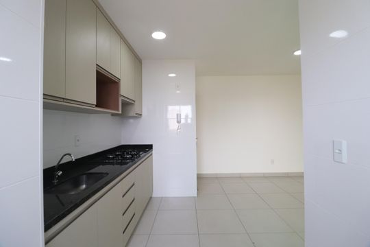 Cozinha de apartamento para alugar com 2 quartos, 64m² em Granja Marileusa, Uberlândia