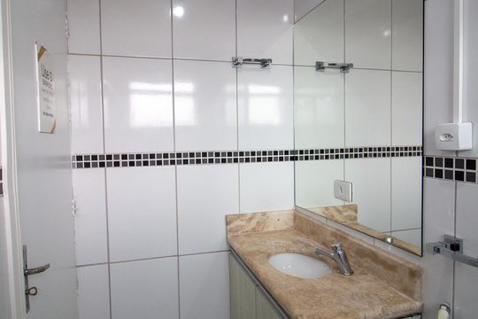 Banheiro da Suíte 2 de apartamento para alugar com 4 quartos, 109m² em Jardim Betania, Sorocaba