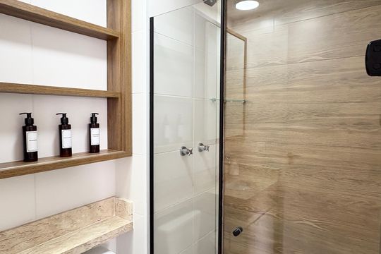 Banheiro de apartamento para alugar com 2 quartos, 48m² em Vila Albertina, São Paulo
