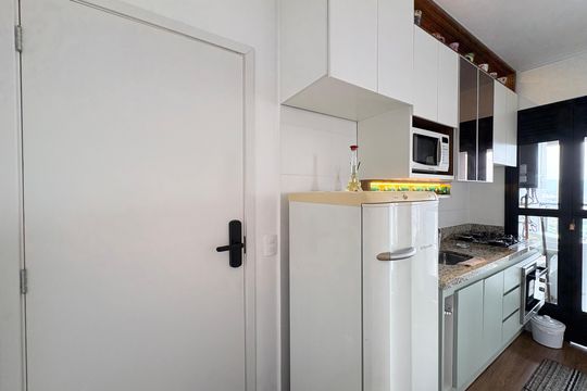 Cozinha de apartamento para alugar com 2 quartos, 48m² em Vila Albertina, São Paulo