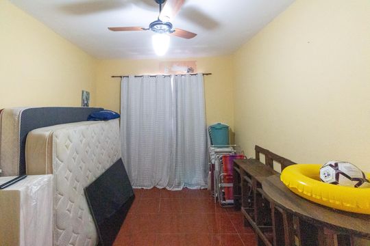 Quarto 1 de casa à venda com 4 quartos, 250m² em Campo Grande, Rio de Janeiro