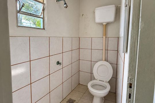 Banheiro de casa de condomínio para alugar com 3 quartos, 110m² em Belém Velho, Porto Alegre