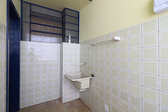 Área de Serviço de casa para alugar com 3 quartos, 170m² em São Geraldo, Porto Alegre