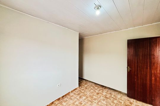 Quarto 1 de casa para alugar com 1 quarto, 20m² em Jardim Sao Nicolau, São Paulo