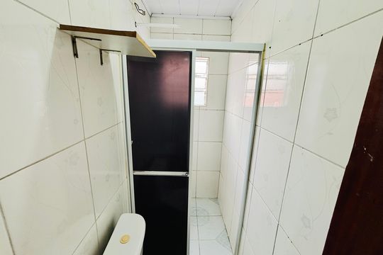 Banheiro de casa para alugar com 1 quarto, 20m² em Jardim Sao Nicolau, São Paulo