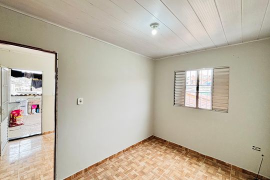 Quarto 1 de casa para alugar com 1 quarto, 20m² em Jardim Sao Nicolau, São Paulo