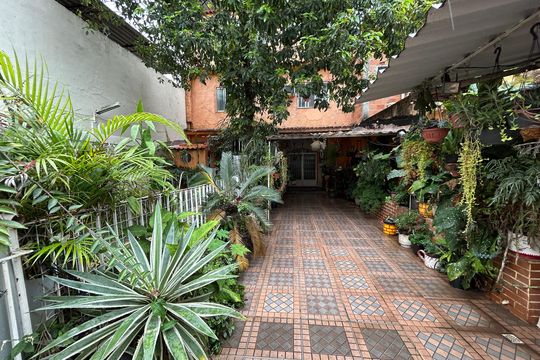 Quintal de casa à venda com 6 quartos, 50m² em Realengo, Rio de Janeiro