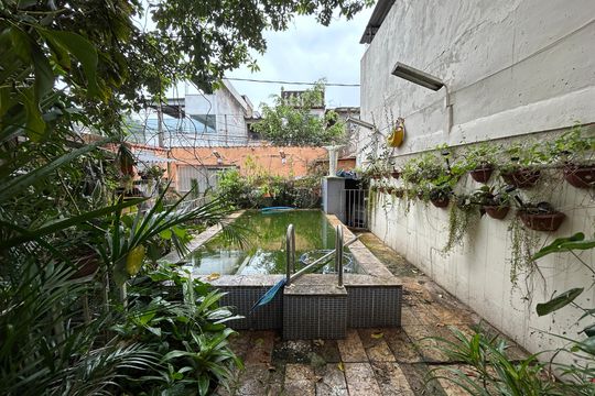 Piscina de casa à venda com 6 quartos, 50m² em Realengo, Rio de Janeiro