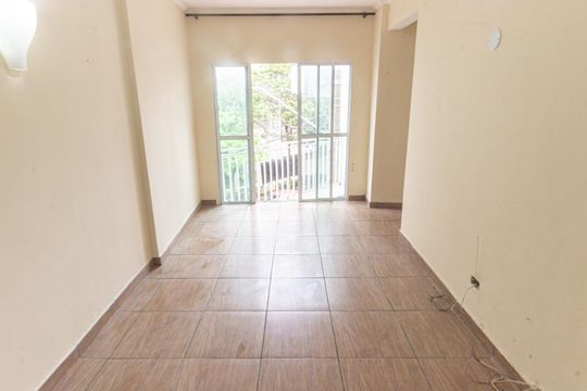Sala de apartamento para alugar com 2 quartos, 57m² em Vila Bertioga, São Paulo