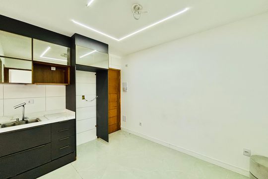 Sala/Cozinha de apartamento para alugar com 2 quartos, 40m² em Parque Artur Alvim, São Paulo