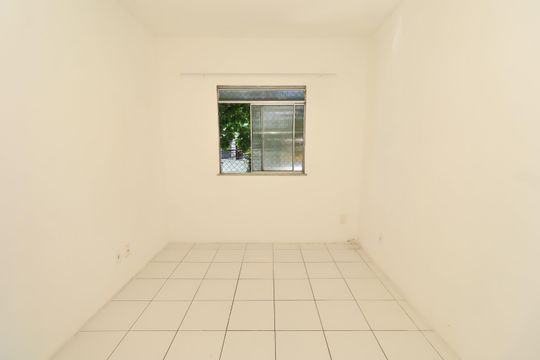 Apartamento para alugar com 2 quartos, 70m² em Itapuã, Salvador