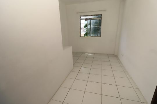 Apartamento para alugar com 2 quartos, 70m² em Itapuã, Salvador