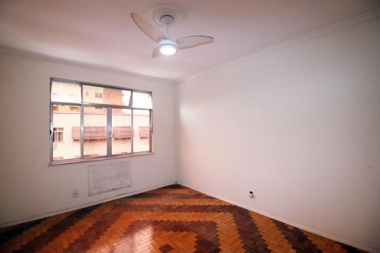 Sala de apartamento para alugar com 2 quartos, 86m² em Vila da Penha, Rio de Janeiro