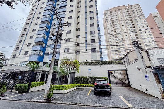 Fachada com Placa de apartamento para alugar com 1 quarto, 47m² em Tatuapé, São Paulo