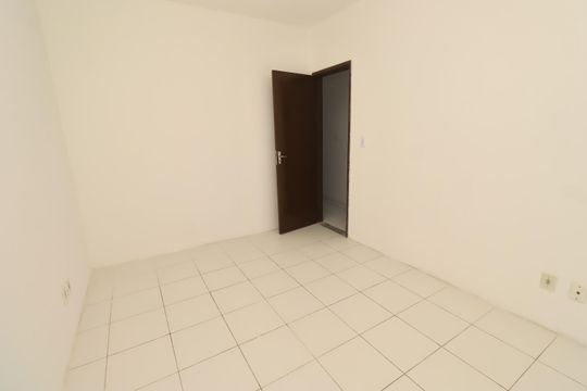 Apartamento para alugar com 2 quartos, 70m² em Itapuã, Salvador