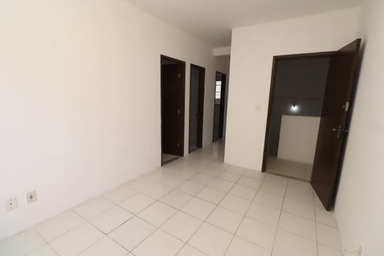 Apartamento para alugar com 2 quartos, 70m² em Itapuã, Salvador