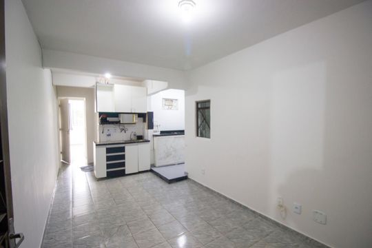 Apartamento para alugar com 2 quartos, 55m² em Qe 40, Brasília